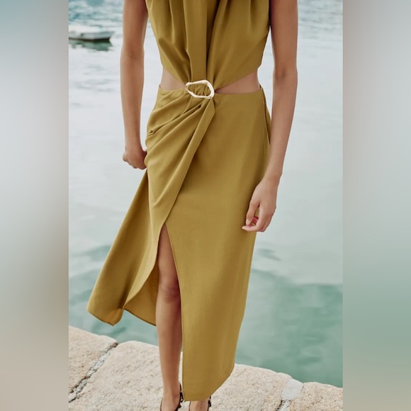 Zara Cut Out Buckle Dress - Picture 5 of 9